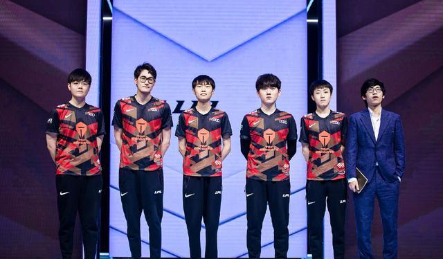 而反观雄鹿 而反观雄鹿