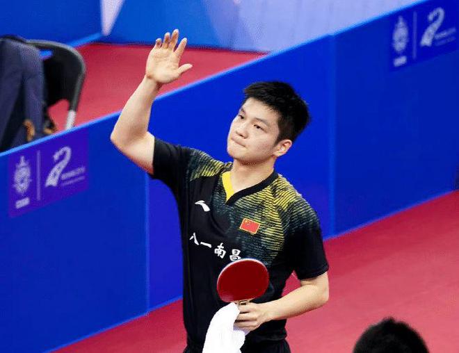 直到压哨钟 直到压哨钟